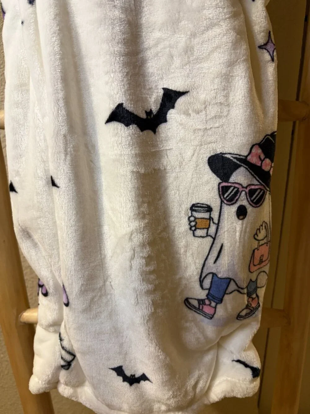 Booville Boojee Ghost Halloween Velvet Soft Throw Blanket 60x70 Bats NWT